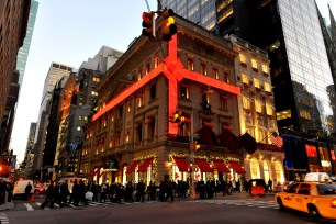 Fifth Avenue, along which visitors can take in holiday sights, such as the Cartier Building, will be car-free during several Sundays in December.